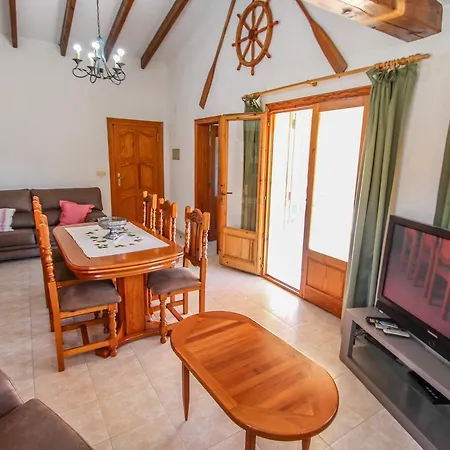 Desig - With Private Swimming Pool In Moraira